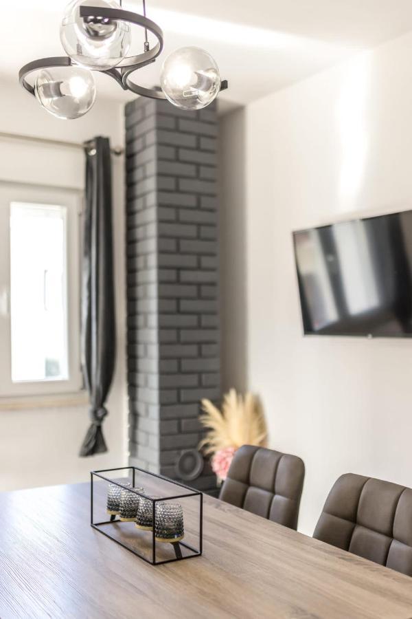 Mala Kate Apartament *